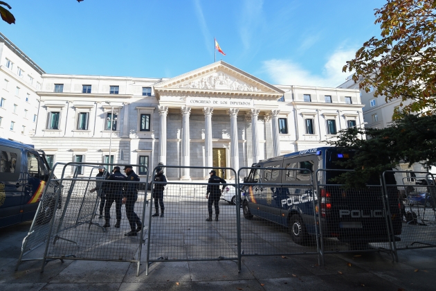 policia portegeix el congres per possible manifestacio conra amnistia. europa press policia portegeix el congres per possible manifestacio conra amnistia. europa press