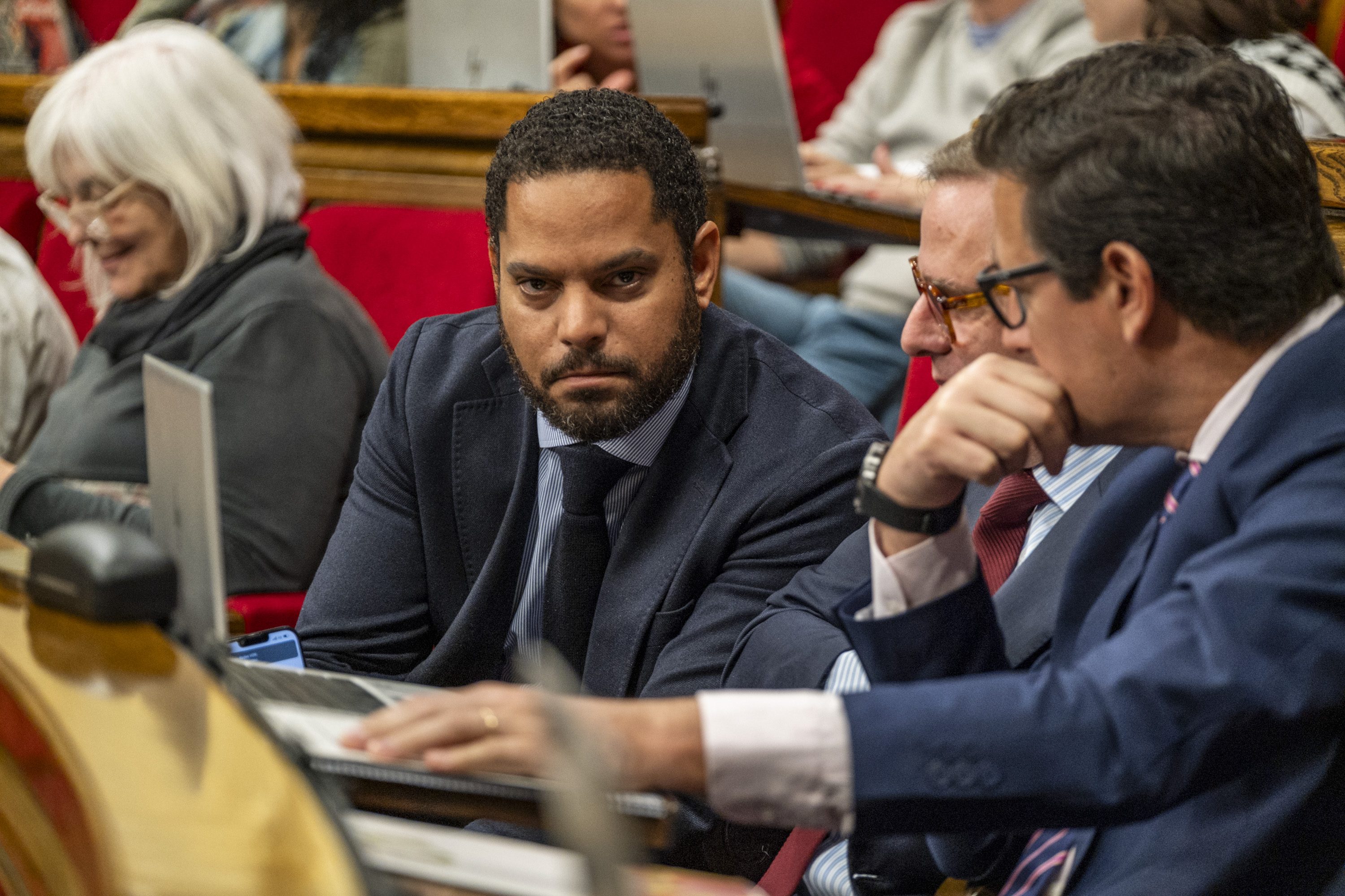 Garriga (Vox) perd els estreps i compara Catalunya amb l'Alemanya nazi