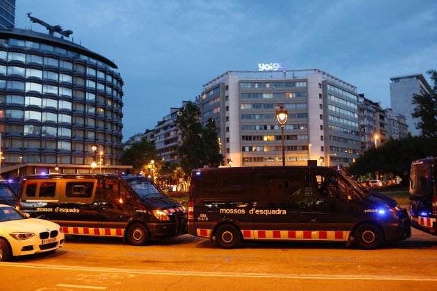 furgonetas mossos|mozos escuadra - sergi alcazar