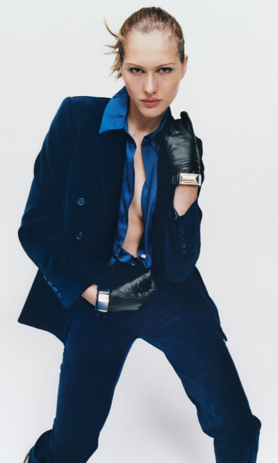 Cosquillas en el estómago al ver el pantalón recto de terciopelo de Zara, sublime