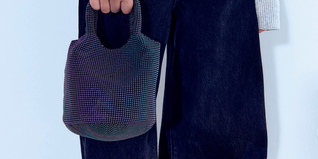 Parfois une miles de bolitas para crear el bolso más cool