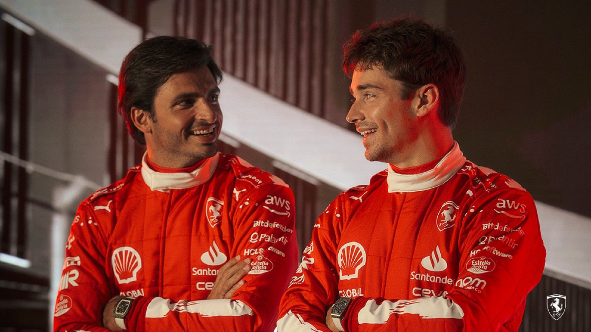 El Ferrari de Carlos Sainz y Leclerc cambia de color, adiós al rojo de toda la vida