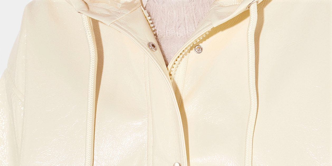 Parfois reinventa la chaqueta estrella de los 90, ahora es de charol