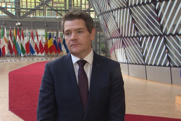 el ministre d'estat d'Afers Europeus, Peter Burke el ministre d'estat d'Afers Europeus, Peter Burke