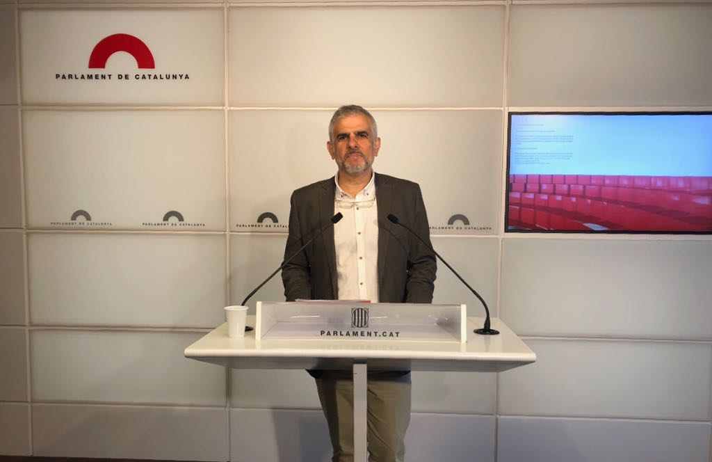 Ciutadans acusa el Síndic de “girar l’esquena als alumnes humiliats”