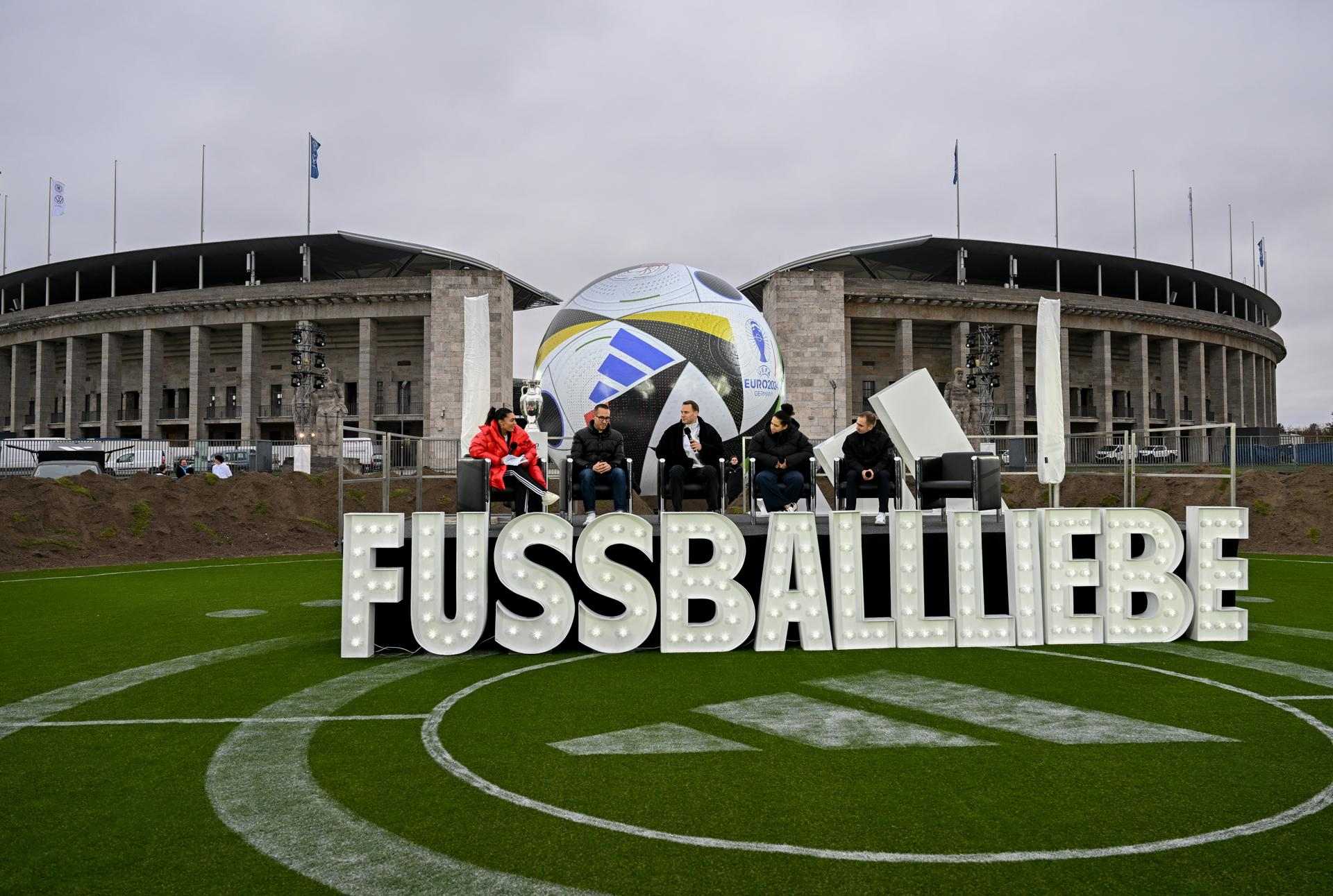 Adidas lanza el balón más moderno del mundo: se llama Fussballiebe y se utilizará en la Eurocopa 2024