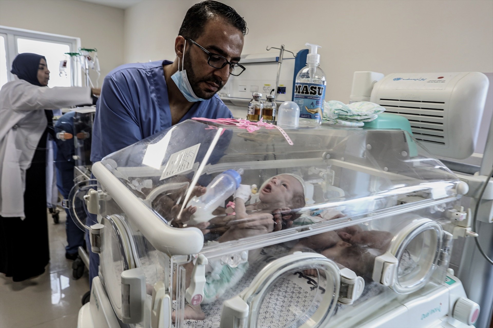 Evacuen 30 nadons prematurs de l'hospital Al-Shifa de Gaza, el darrer centre sanitari operatiu