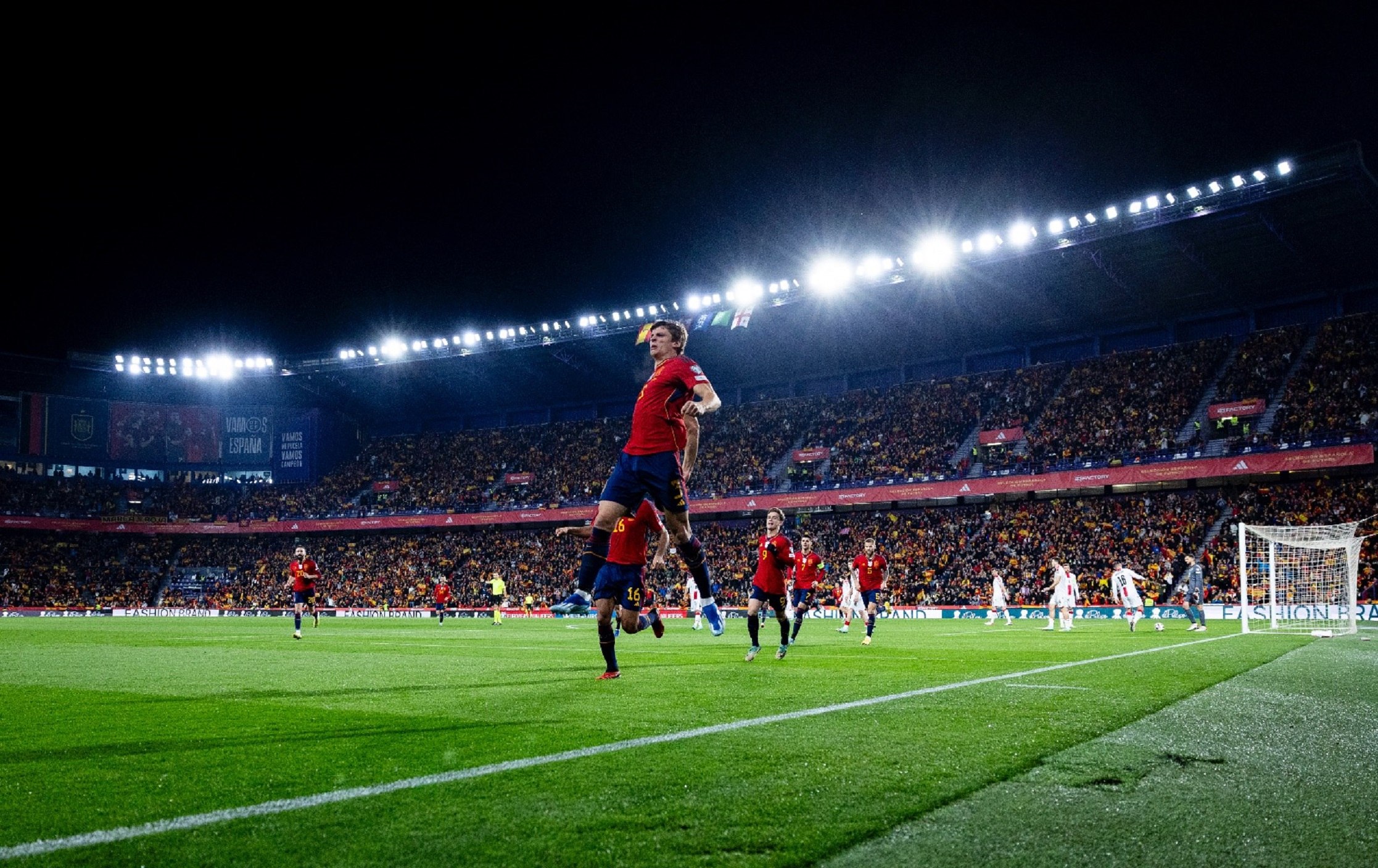 Espanya s'assegura la primera plaça amb una sòlida victòria davant Geòrgia (3-1)