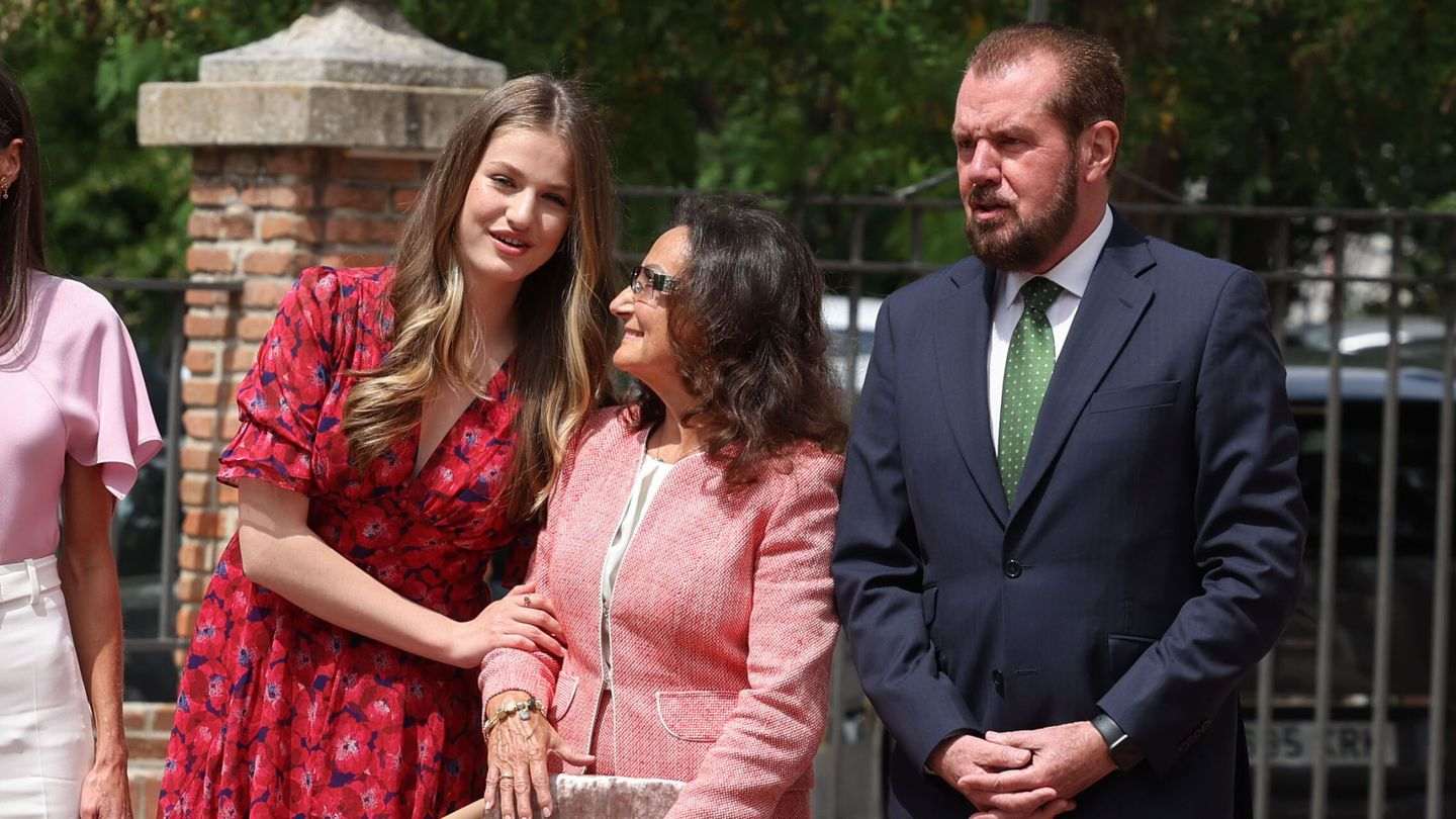 Leonor con Jesus y Paloma efe