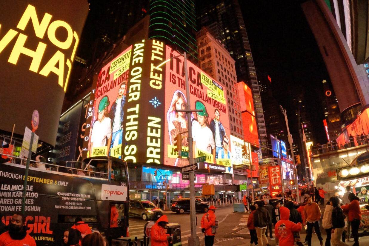 The Tyets, Mushka y Julieta: el "sueño catalán" llega al Times Square de Nova York