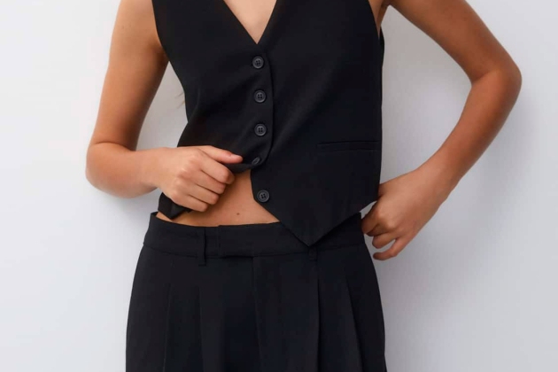 Pantalón de vestir negro wide leg con pinzas 1