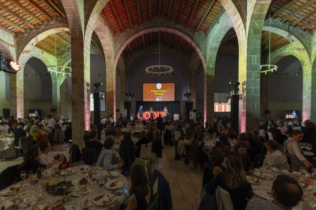 02 II Cena Solidaria de Navidad / Miquel Monfort 02 II Cena Solidaria de Navidad / Miquel Monfort