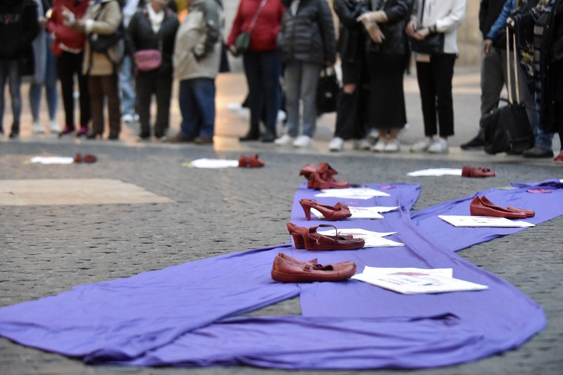 Els homes joves i els més propers a l’extrema dreta, els més negacionistes de la violència masclista