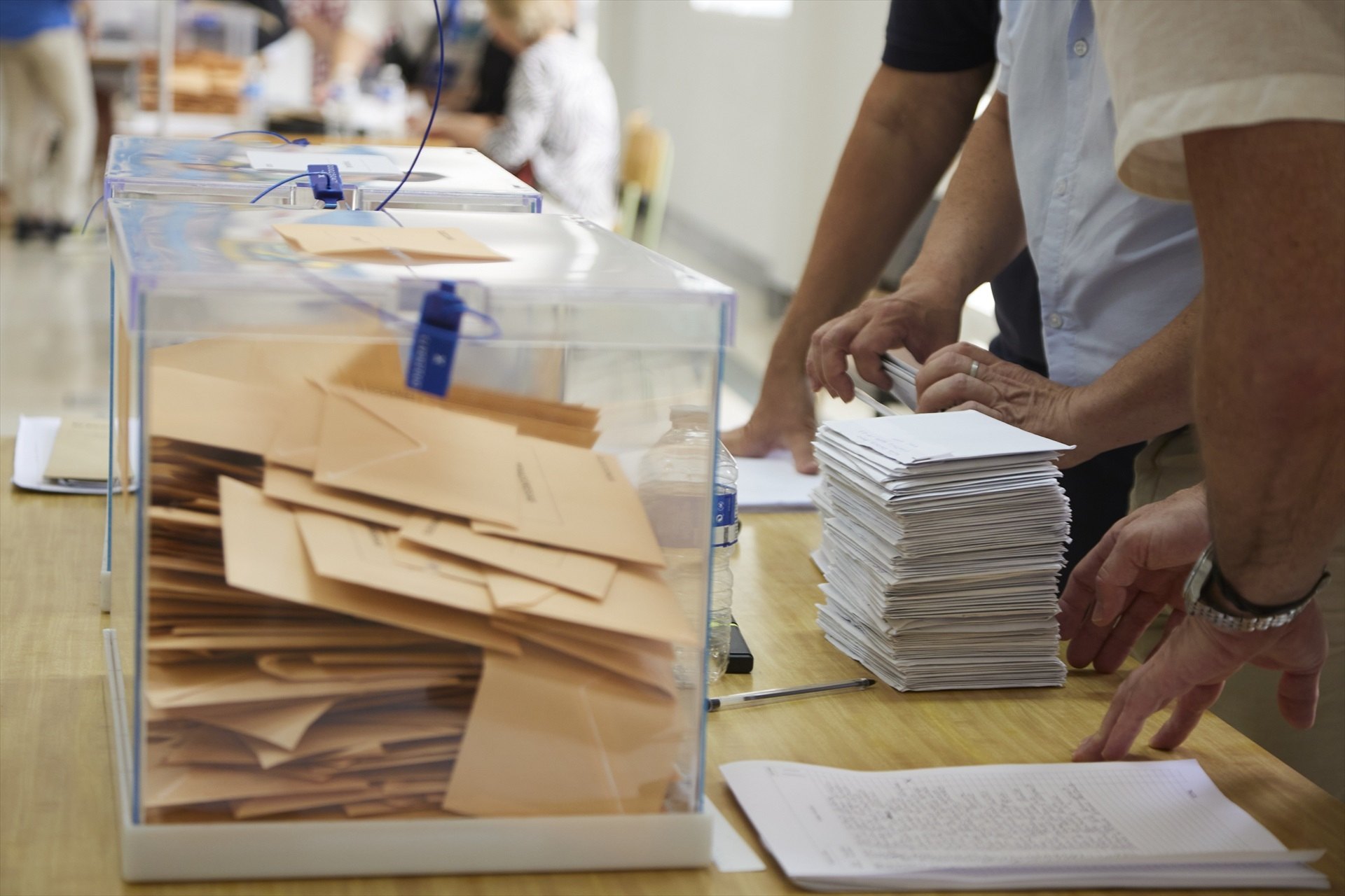 Desconectados del sistema: retrato a la falta de satisfacción con la democracia