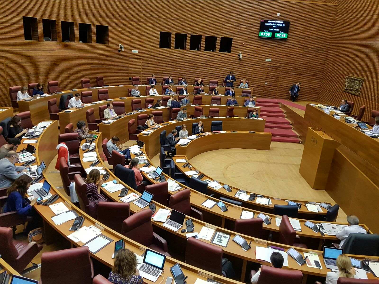 Ciudadanos i PP bloquegen abaixar al 3% la tanca electoral valenciana