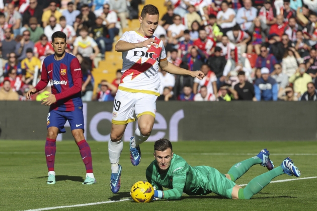 Iñaki Peña Rayo Vallecano Barça / Foto: EFE