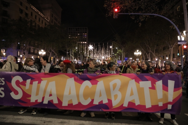 Manifestacio feminista Barcelona 25 N, 25 noviembre / Eva Parey