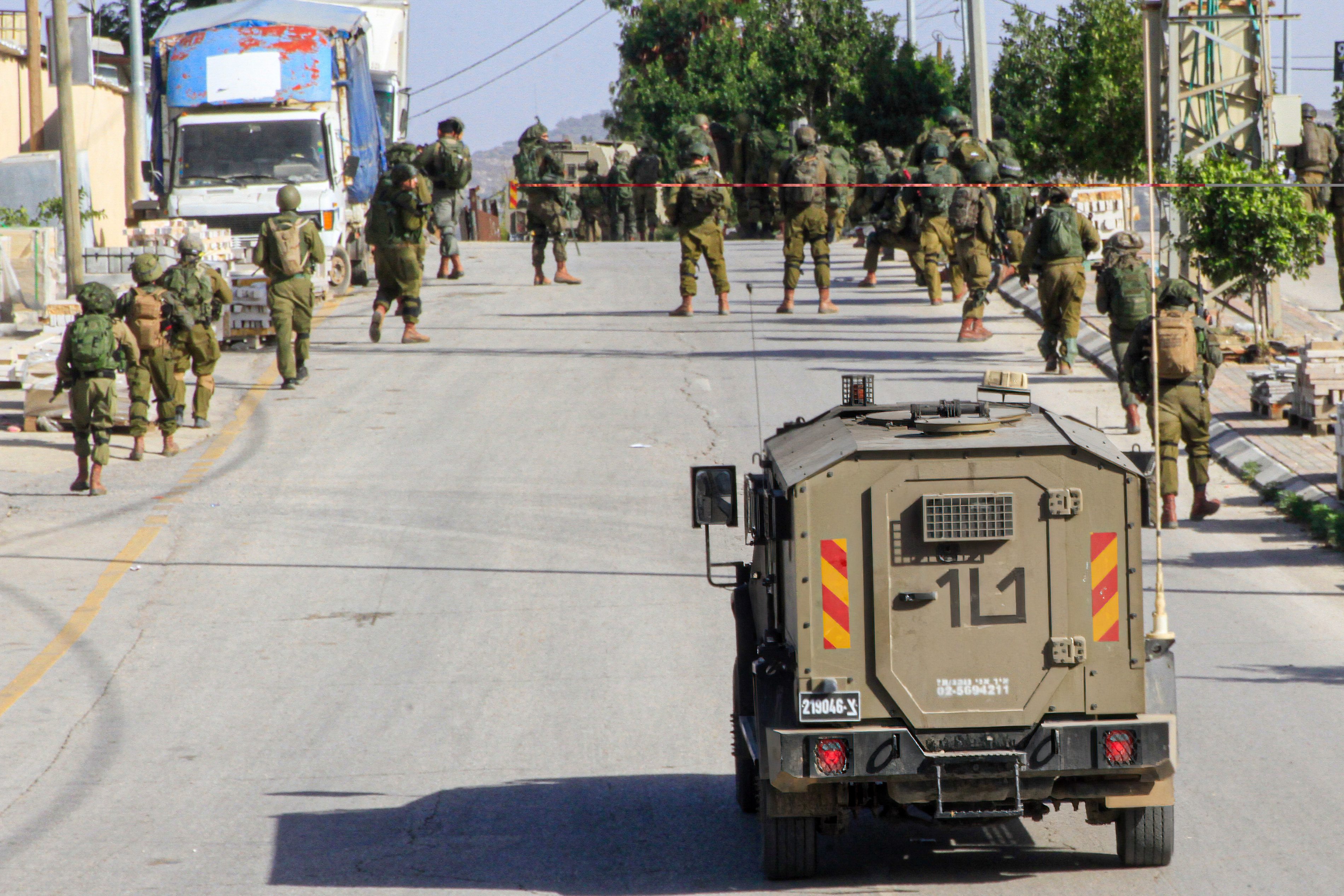 Fuerzas israelíes matan a siete palestinos en varias redadas e incidentes en Cisjordania
