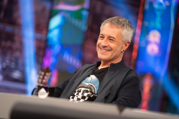 Sergio Dalma con pendiente GTRES Sergio Dalma con pendiente GTRES