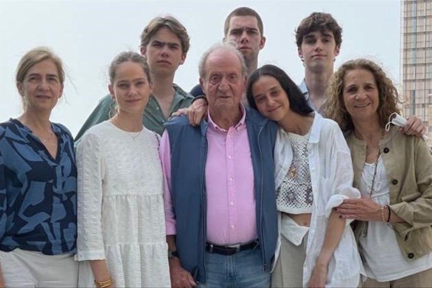 Joan Carles I amb els seus nets