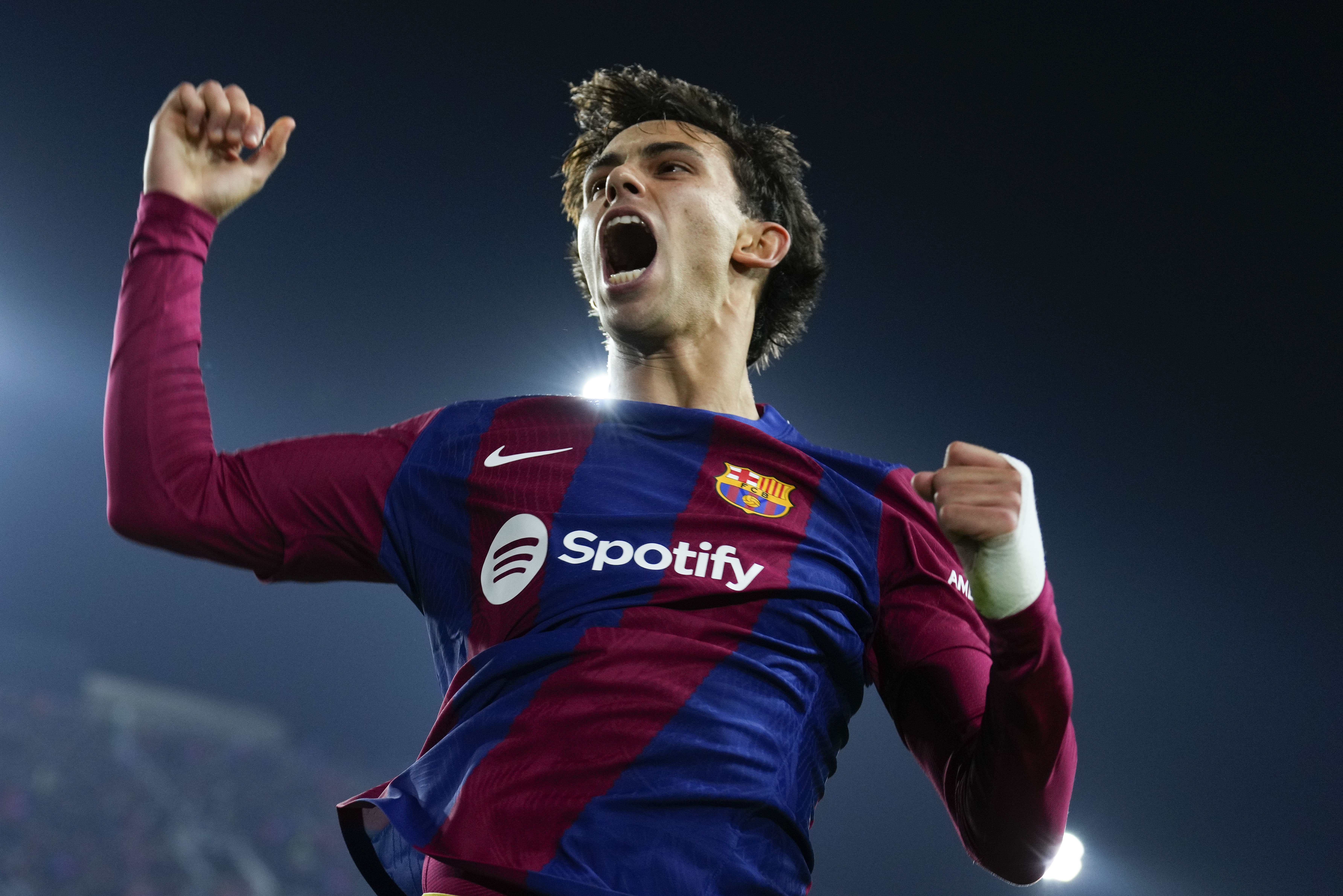 El Barça dels Joãos segella els vuitens de Champions amb una remuntada d'or contra el Porto (2-1)