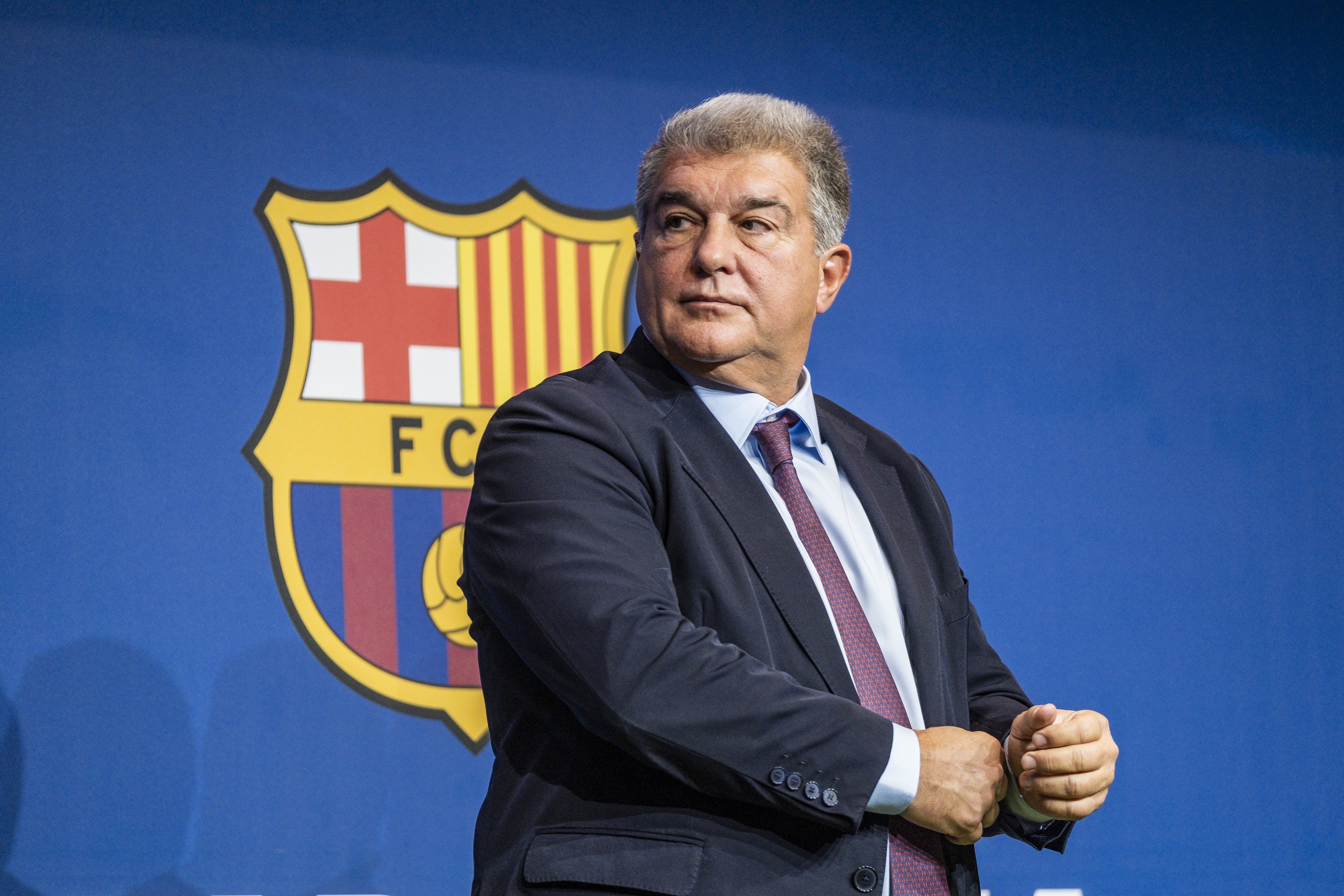 Joan Laporta viajó personalmente para cerrar el fichaje, pero le dice que no quiere volver al Barça