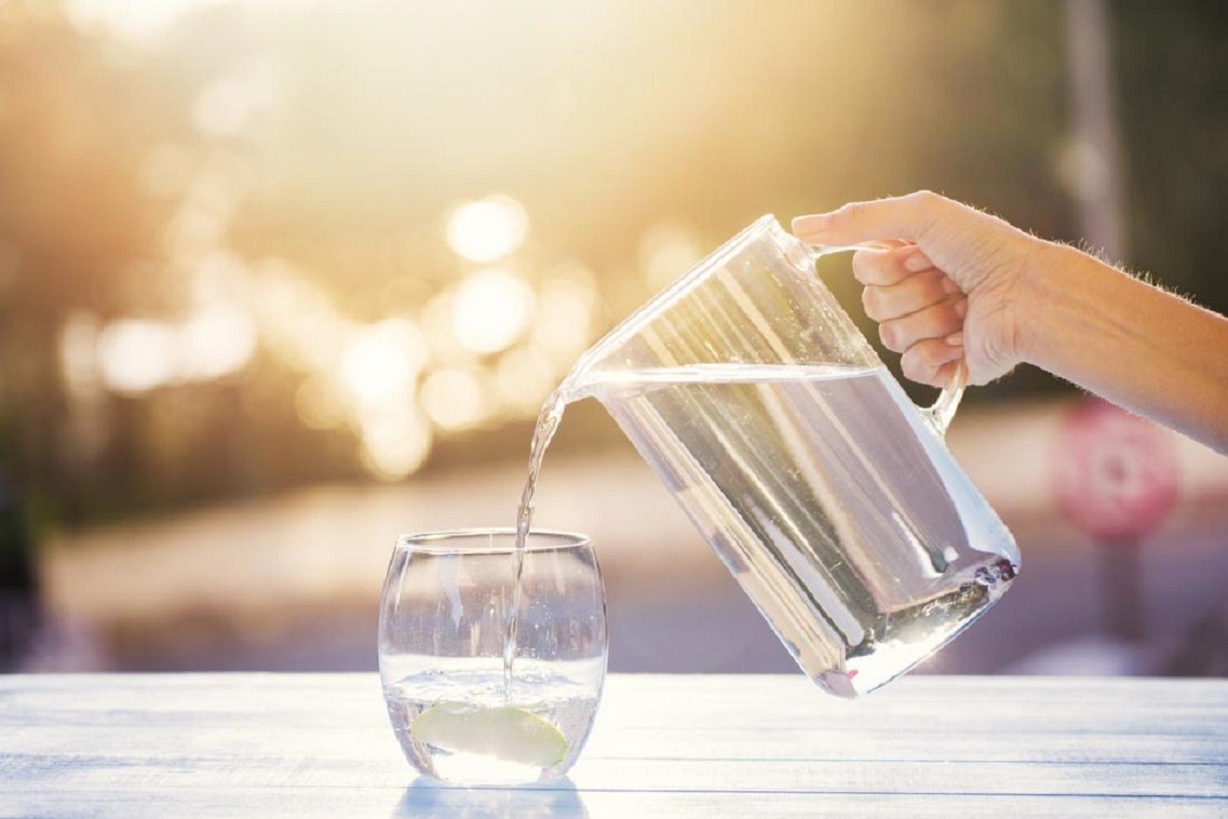 Ja no bec aigua mentre menjo: els beneficis de fer-ho abans i després