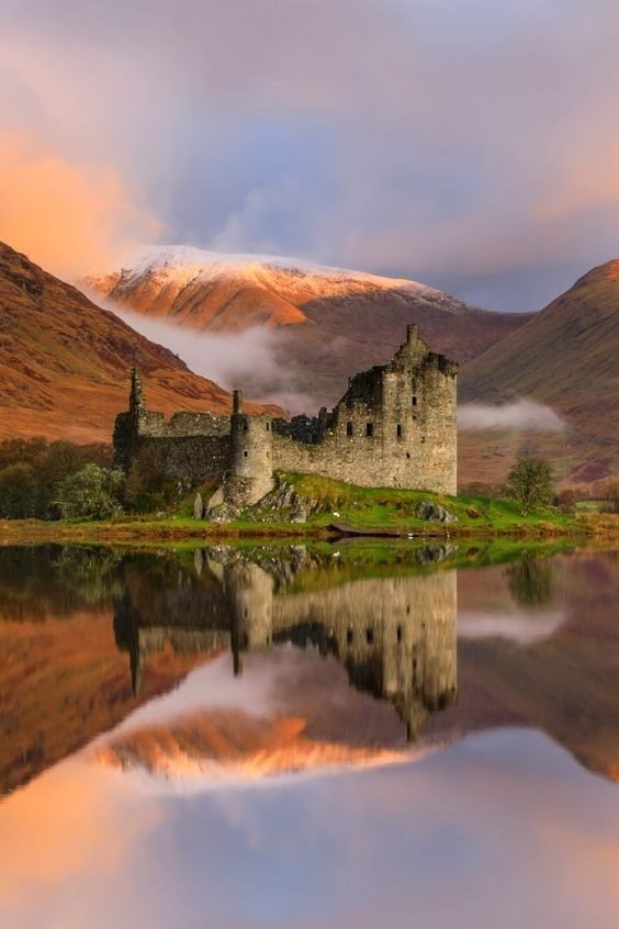 4. Escocia. Castillo de Urquhart. Font Pinterest 4. Escocia. Castillo de Urquhart. Font Pinterest
