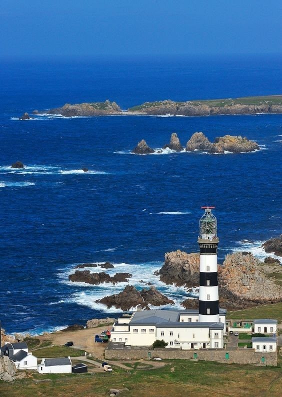 5. Bretaña occidental. Illa de Ouessant. Font Pinterest 5. Bretaña occidental. Illa de Ouessant. Font Pinterest