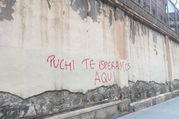 pintada contra Puigdemont La Model Maria Carbó