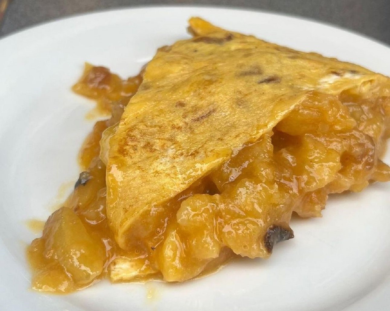 Bar Pollo: el bar de moda donde las tortillas llevan chapela