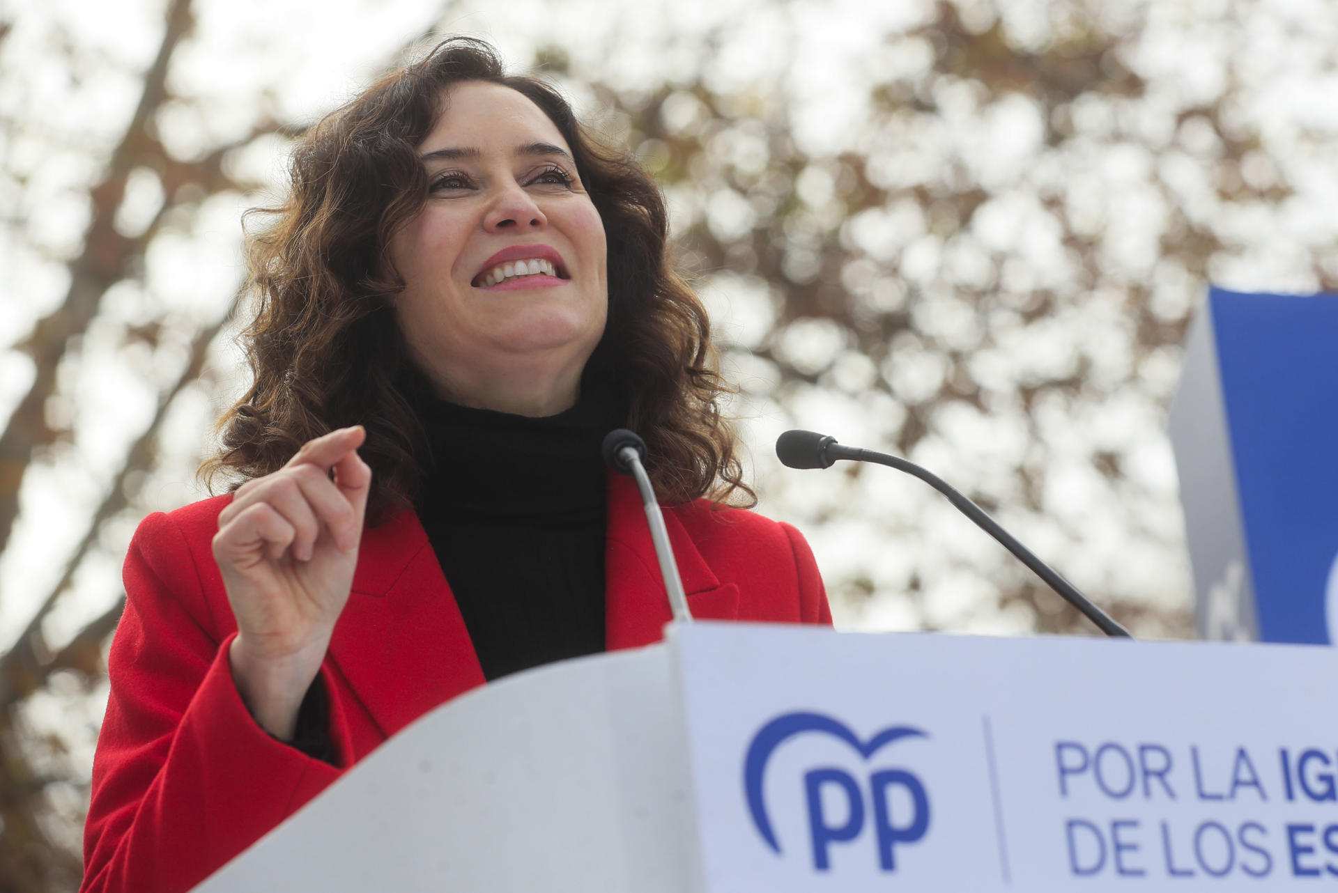 Isabel Diaz Ayuso al acto del PP contra la amnistía en el templo de debod /EFE Isabel Diaz Ayuso al acto del PP contra la amnistía en el templo de debod /EFE