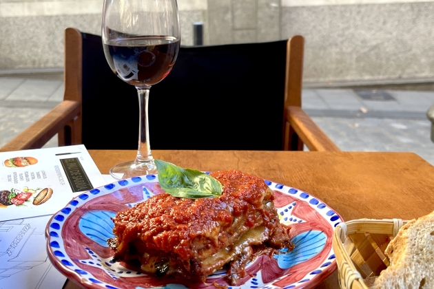 Parmigiana Menudo Pau Parmigiana Menudo Pau