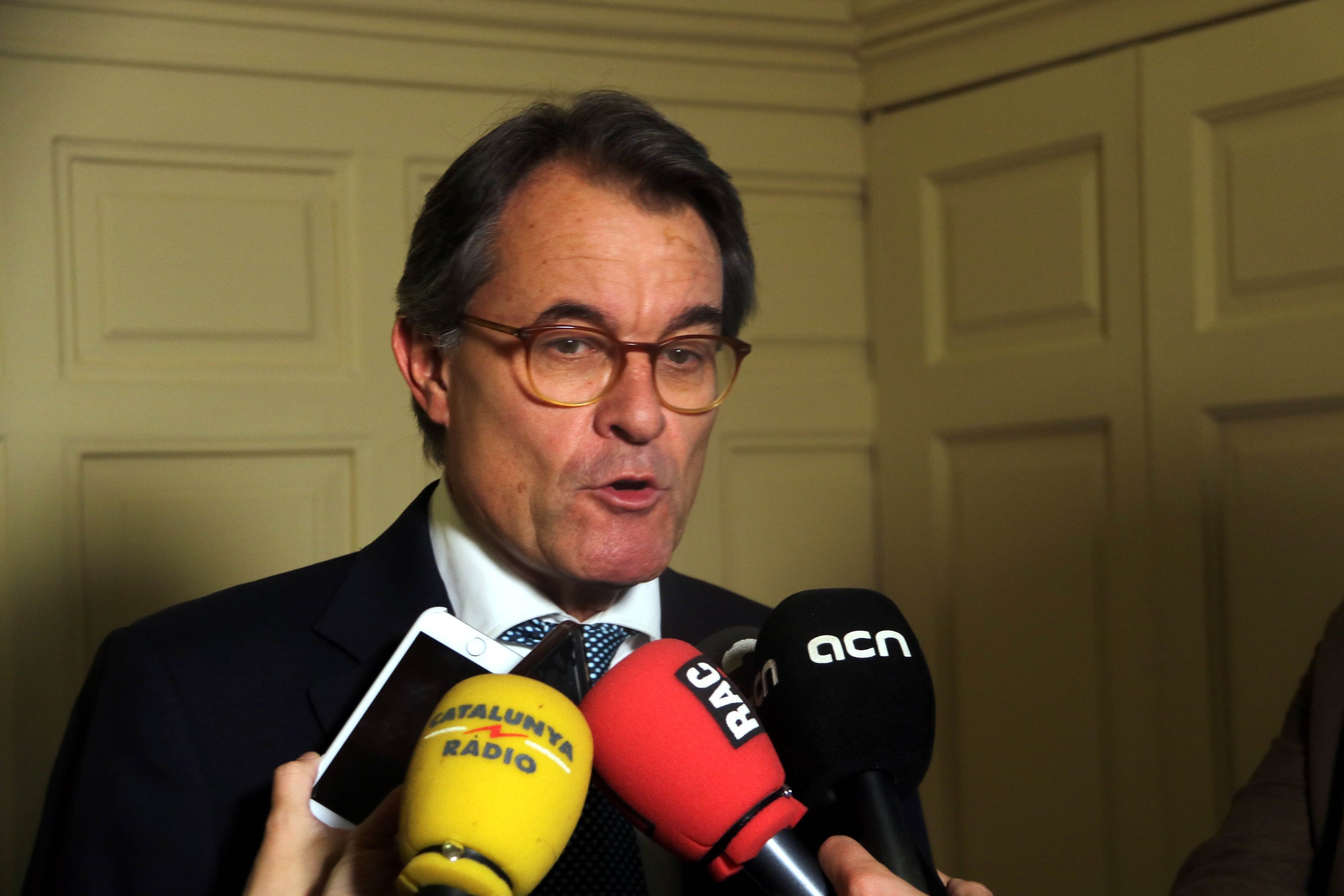 Artur Mas celebra la designación de Torra y se pone "a su disposición"