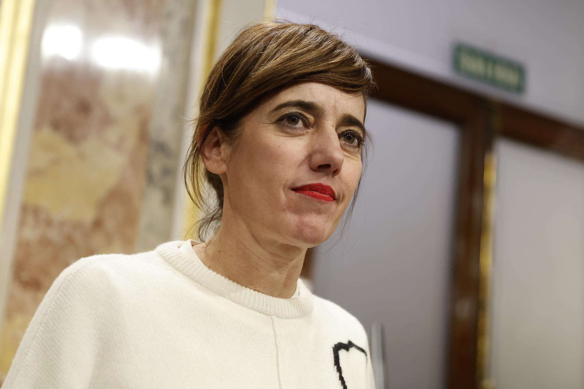 Sumar tilda a Podemos de desleal por irse al grupo mixto y lo acusa de tener una visión "victimista"