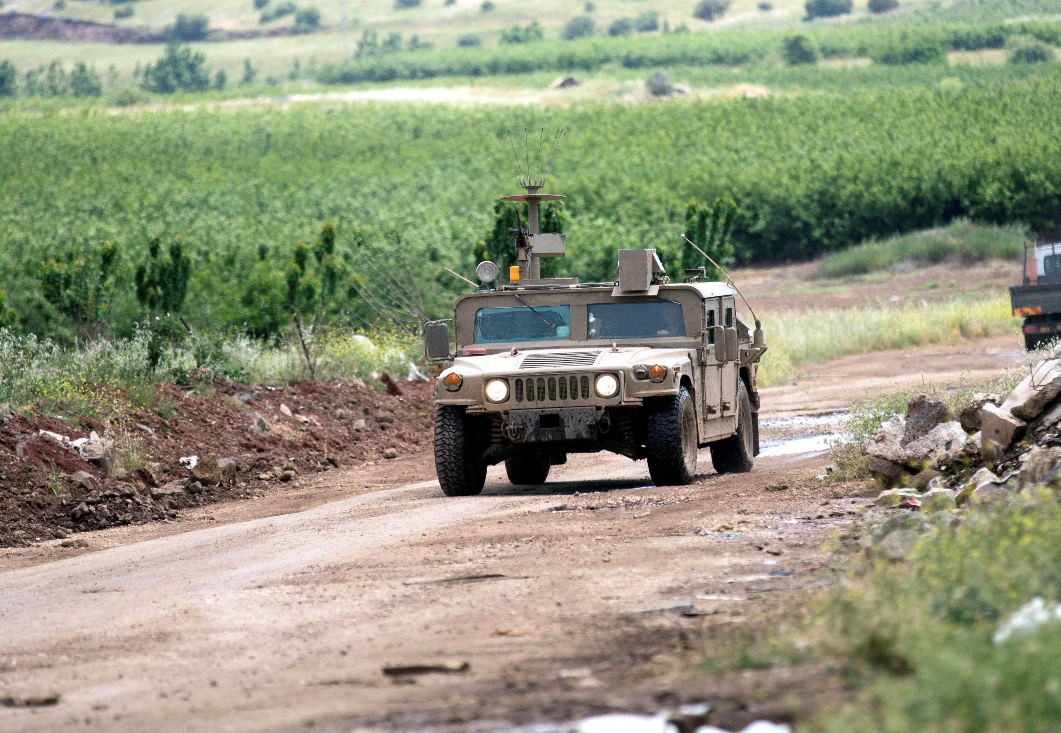 Israel ataca posiciones militares sirias