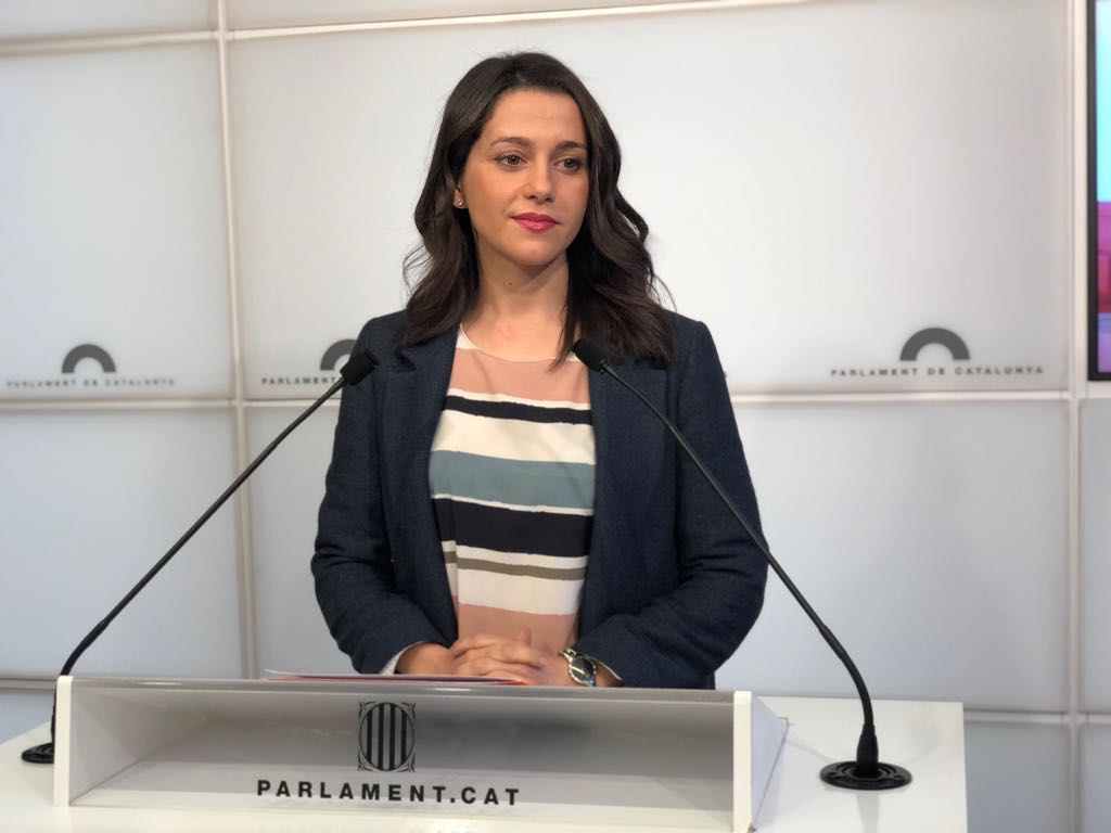 Arrimadas: "Torra es el único que ha aceptado ser títere de Puigdemont"
