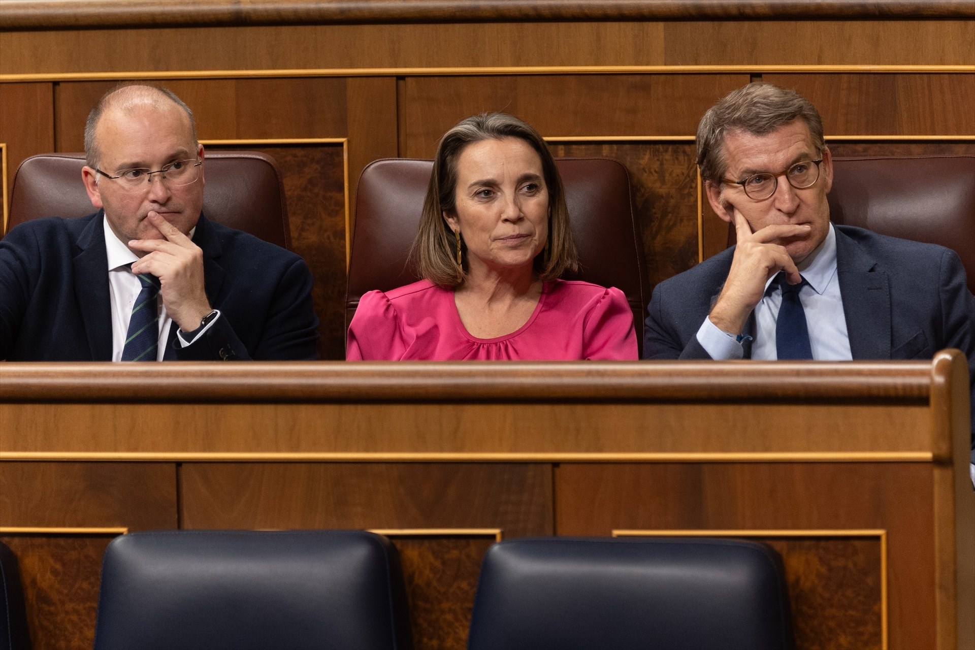 El PP se estremece con las posibles reuniones de Sánchez con Puigdemont