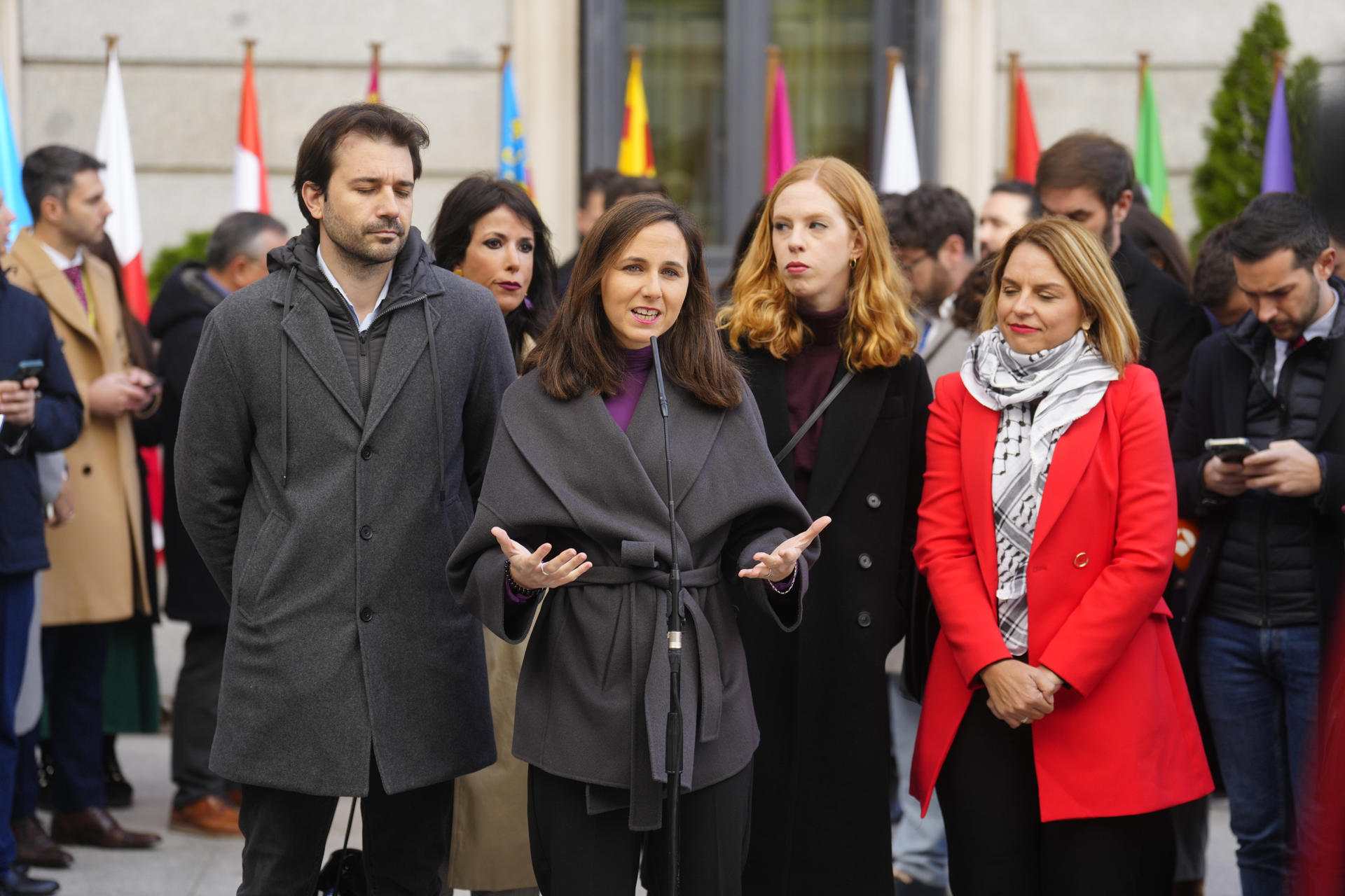 L'entorn de Podemos inicia una campanya per donar suport als cinc diputats de la formació