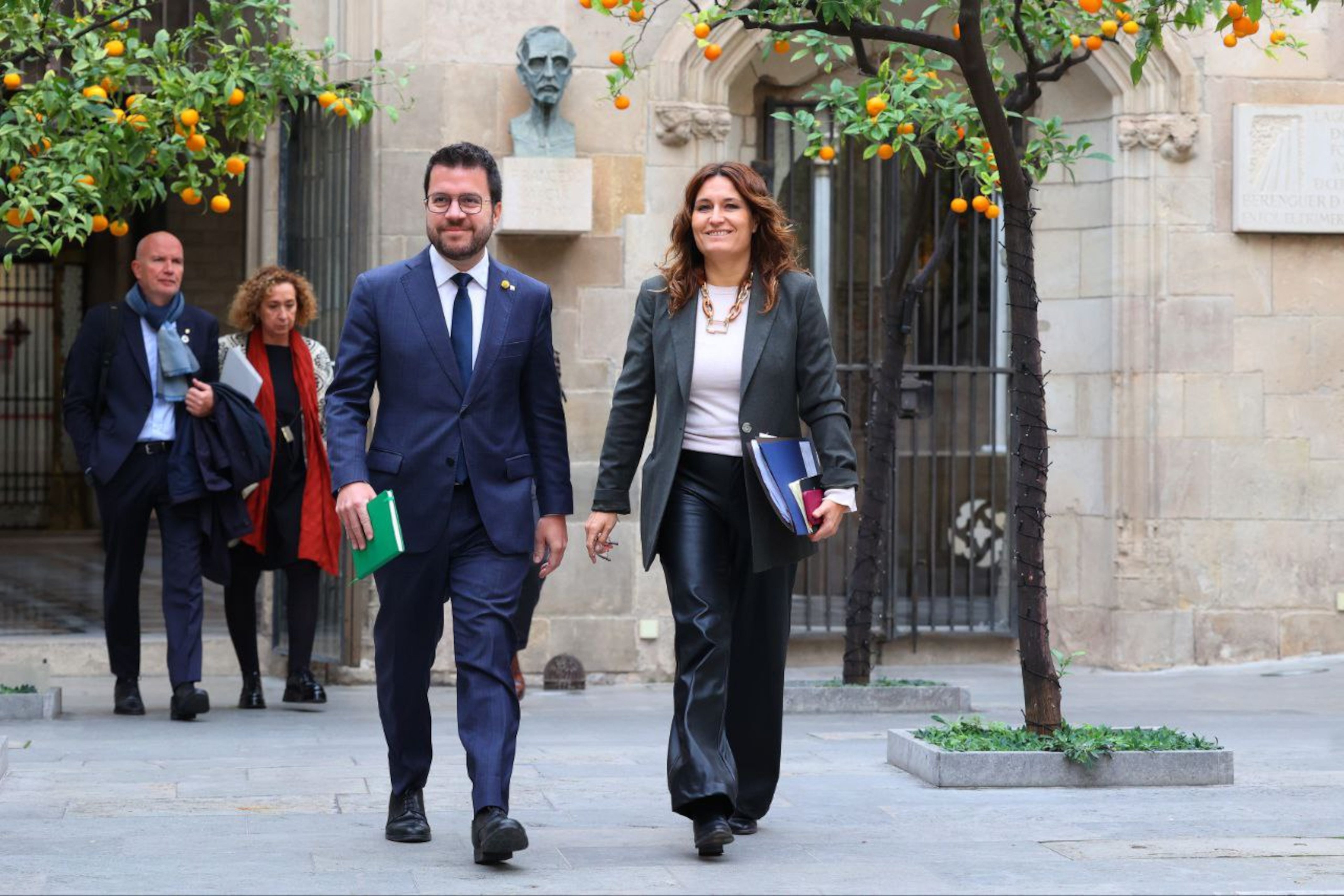 El Govern renya Moncloa per no haver aconseguit l'oficialitat del català: "S'han de posar les piles"