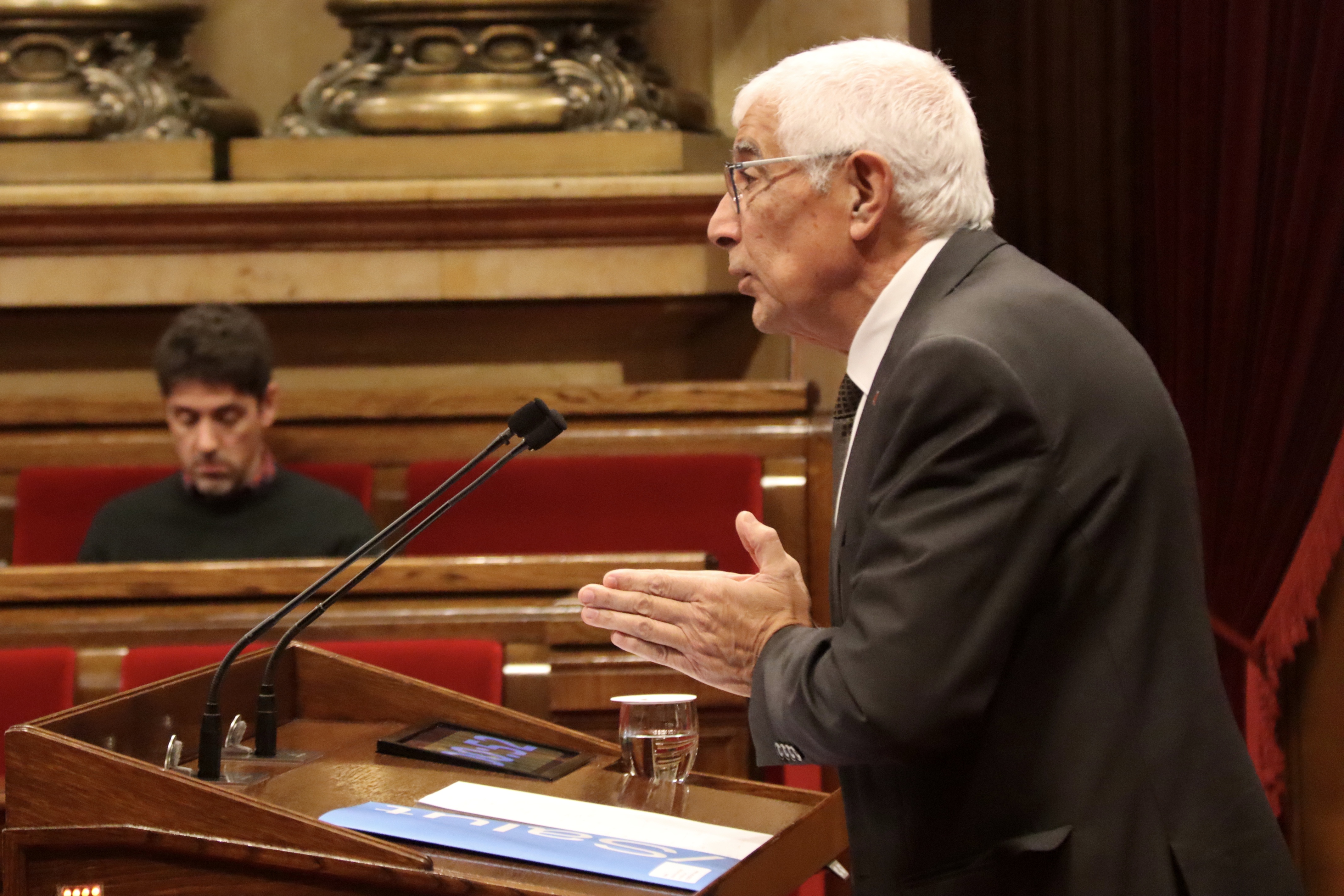 Balcells limita la vaga d'infermeres a "sindicats minoritaris" i no canviarà el nou conveni de l'ICS