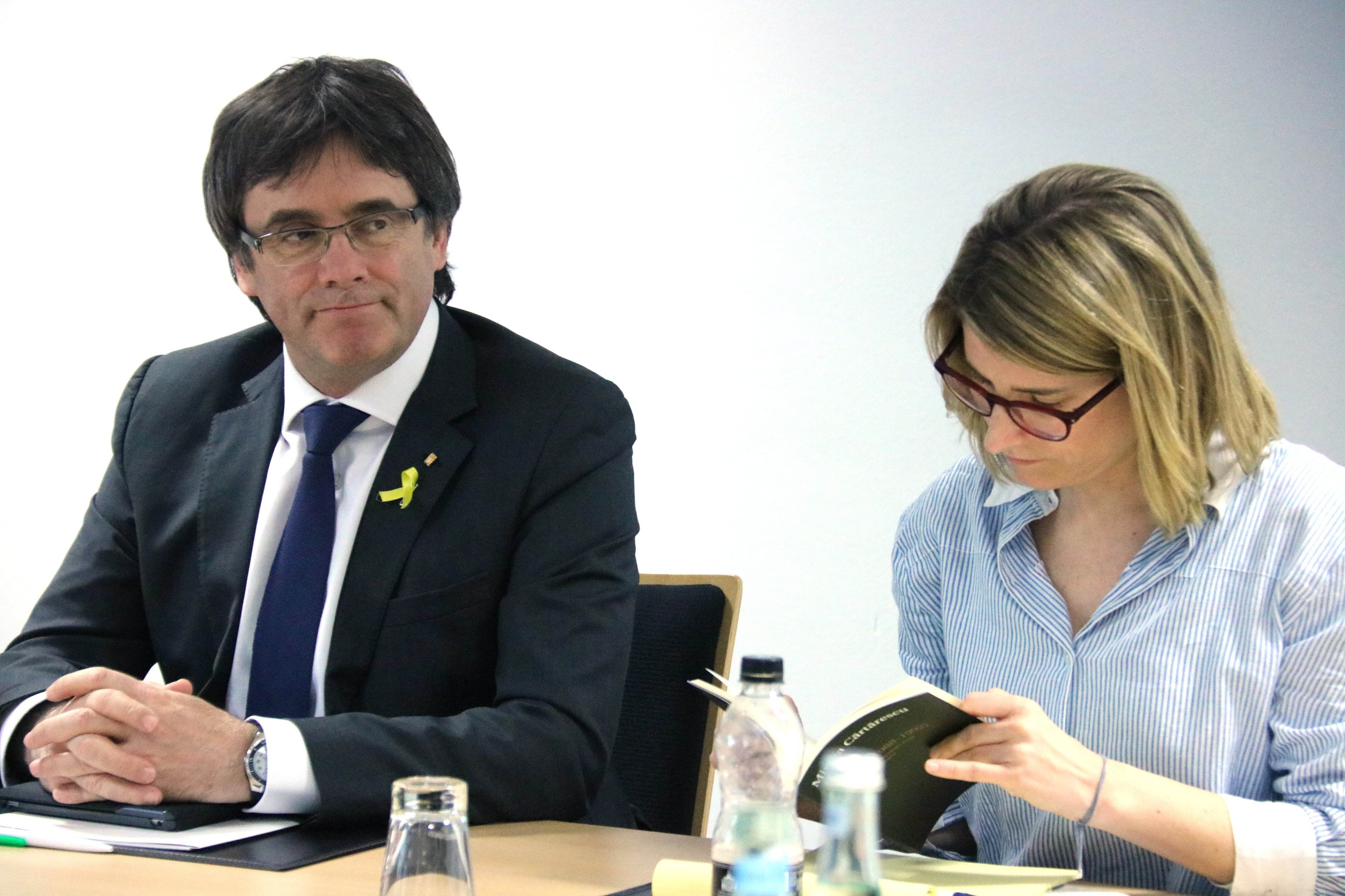 Puigdemont: "Els colpistes del 155 pensen que l'estat de dret és un interruptor"