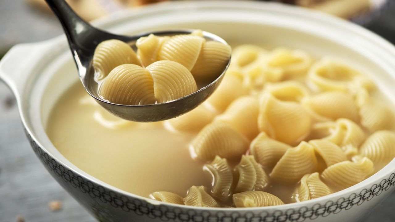 Així es fa l'autèntica sopa de galets tal com la preparava la teva àvia