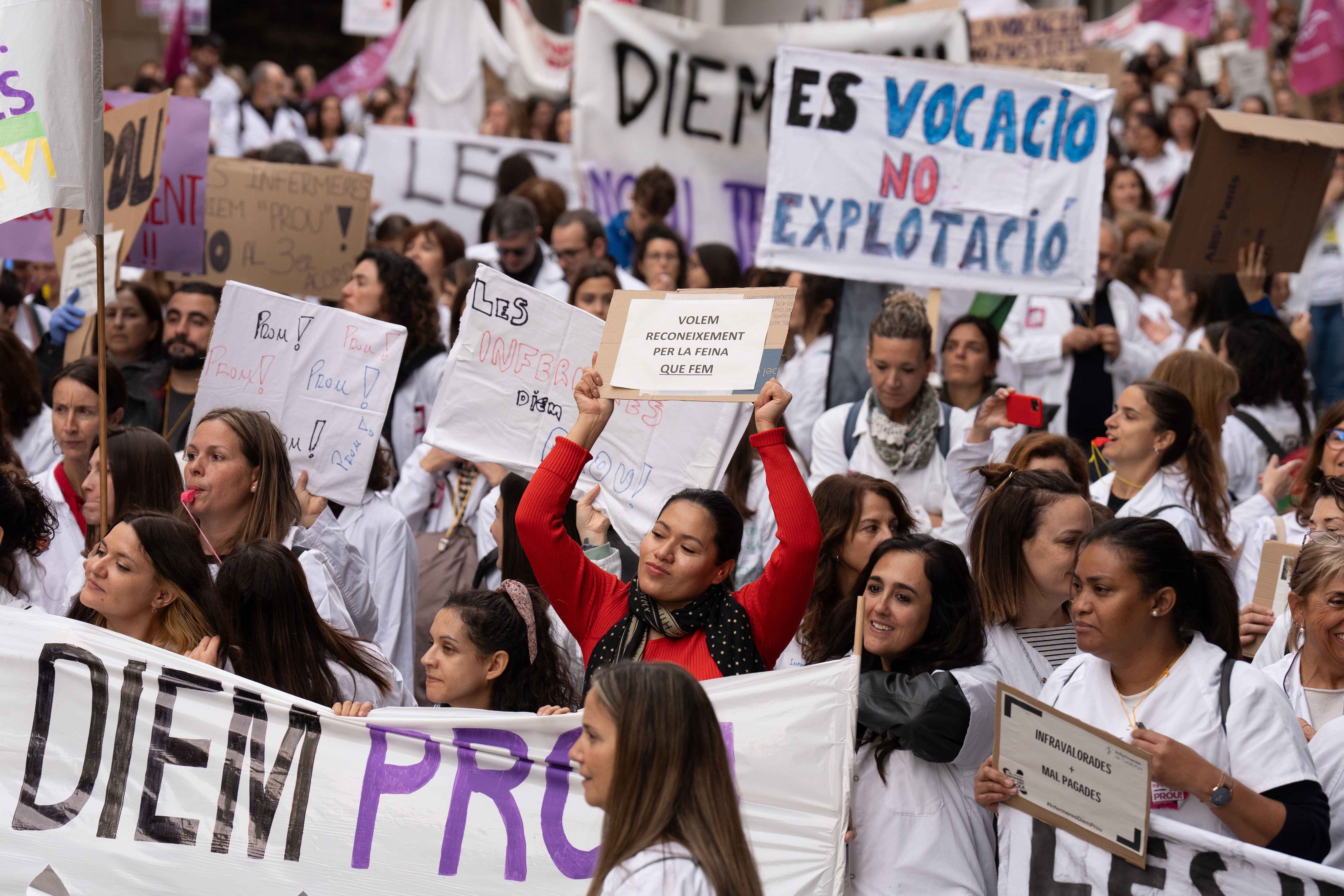 Enuig de les infermeres pel menysteniment del Govern: "Les presses no són bones, conseller"