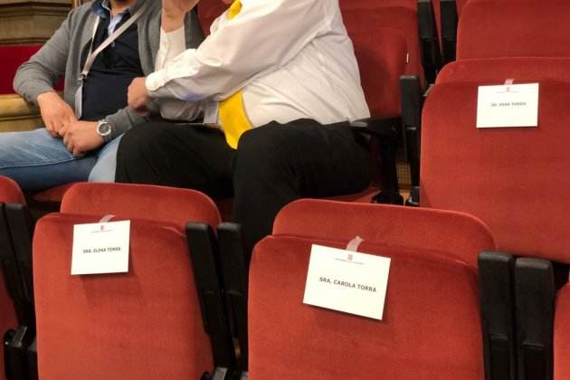 Nombres familia Torra lleno parlamento investidura Marta Lasalas