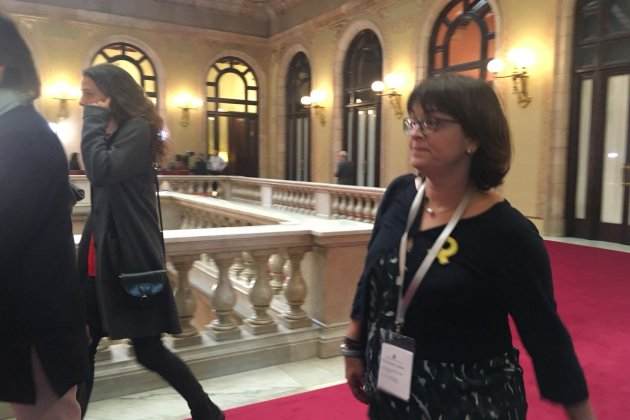 Dona Turull lleno investidura Torra Carlota Camps