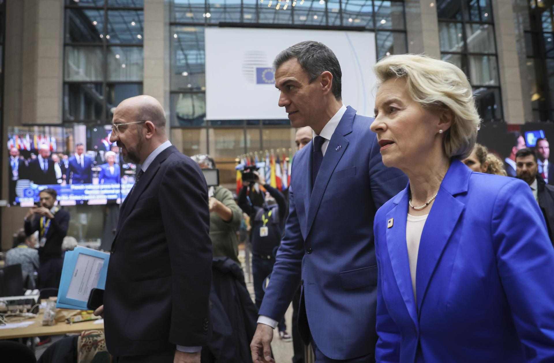 Von der Leyen obvia l'amnistia i defensa "l’excel·lent cooperació" amb Sánchez