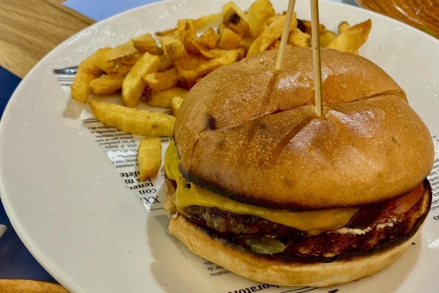 Hamburguesa de 'txuleta madura' / Foto: Emma Porta Hamburguesa de 'txuleta madura' / Foto: Emma Porta