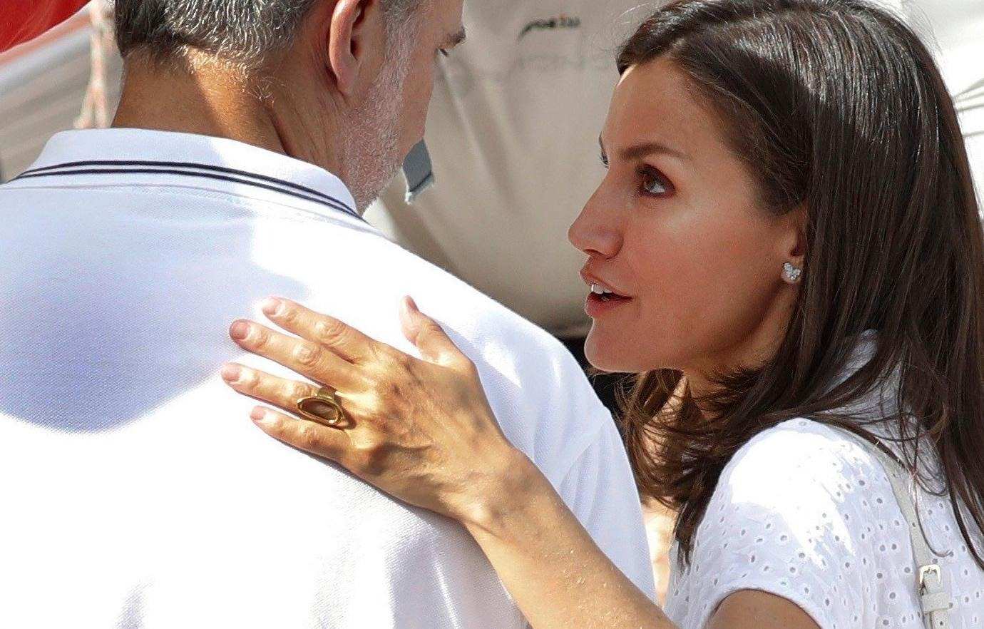 El anillo que Letizia utiliza en lugar de su alianza El anillo que Letizia utiliza en lugar de su alianza