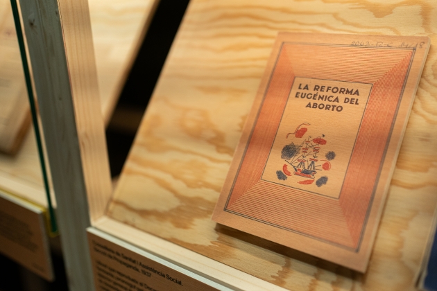 Exposició Els llibres de la Generalitat de la Segona Repíublica. llibre sobre avortament. Foto: Pau Venteo Exposició Els llibres de la Generalitat de la Segona Repíublica. llibre sobre avortament. Foto: Pau Venteo
